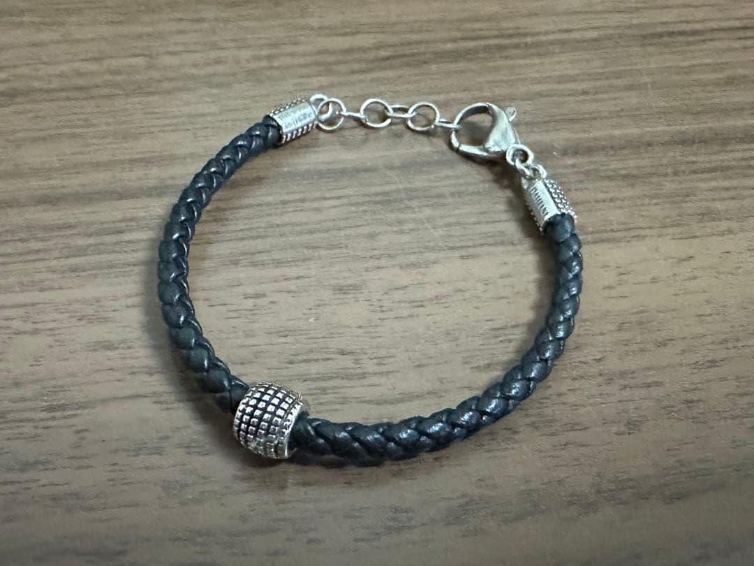 DAMIANI メトロポリタン　レザーブレスレット