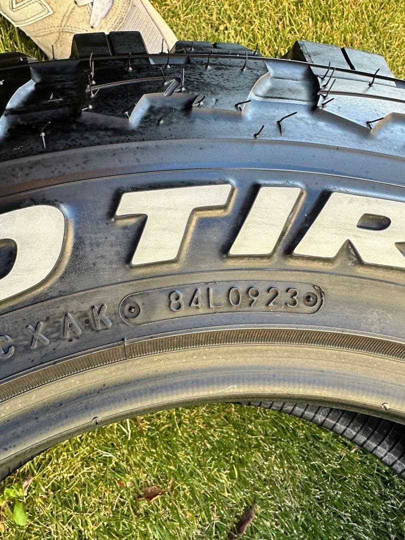 タイヤ・ホイール TOYO TIRES OPEN COUNTRY M/T 225/75R16