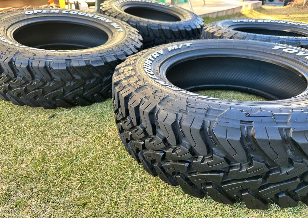 タイヤ・ホイール TOYO TIRES OPEN COUNTRY M/T 225/75R16