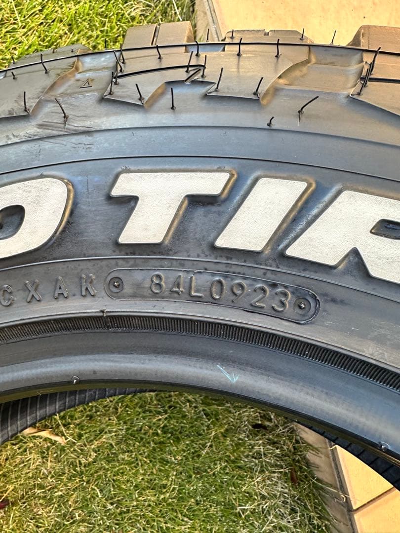 タイヤ・ホイール TOYO TIRES OPEN COUNTRY M/T 225/75R16