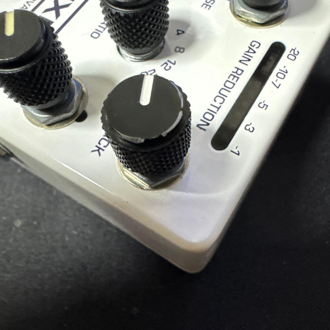 ベース MXR M87M bass compressor