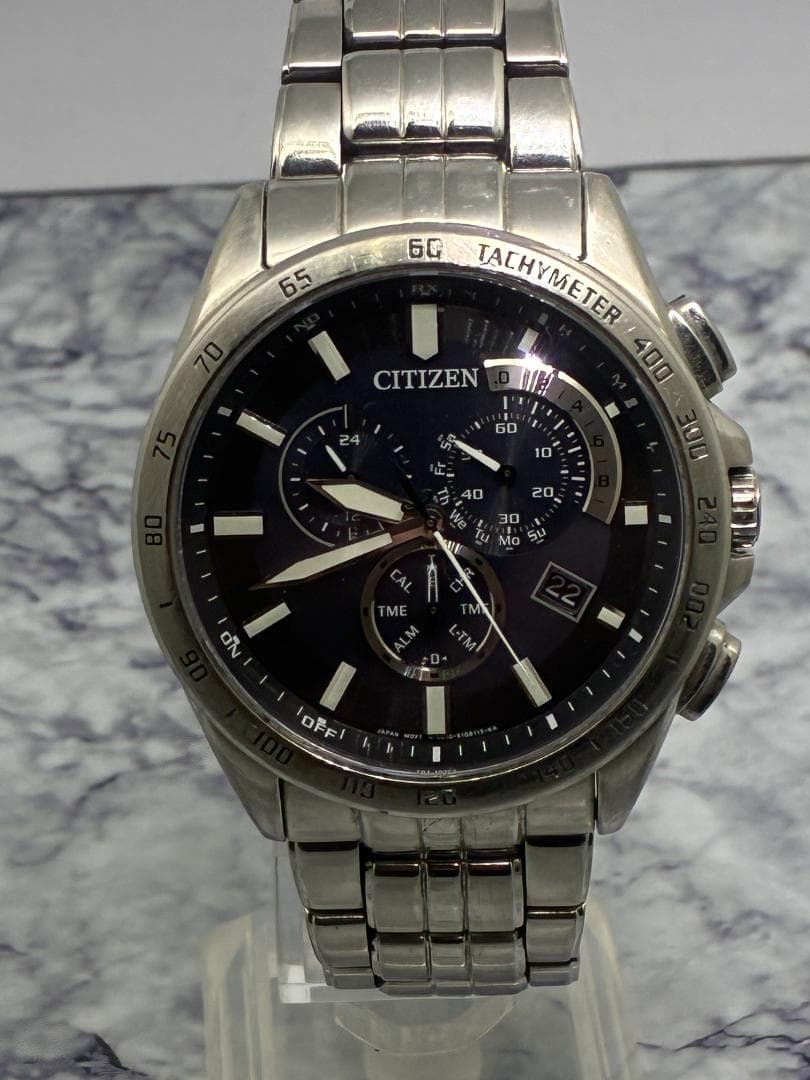 CITIZEN　エコドライブ 電波ソーラー　クロノグラフ　E610　ベゼルキズ有