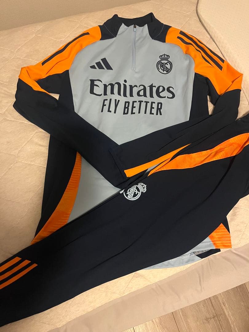 激レア レアルマドリード トレーニングウェア上下セット MBAPPE