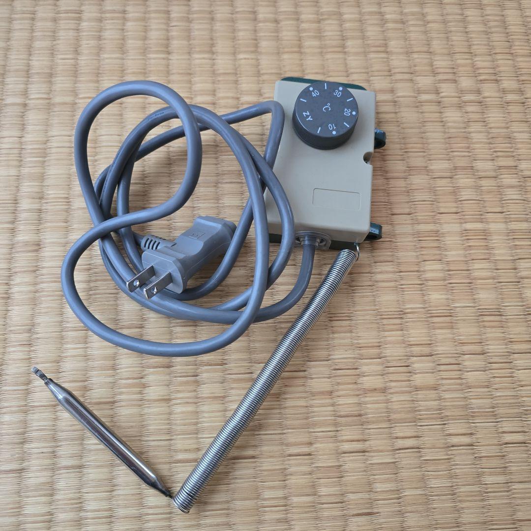 美品　温室用 パネルヒーター SPZ-250 250W サーモ付（昭和精機工業)