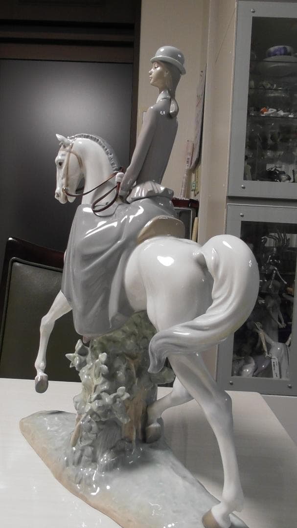 ヨシカネ　LLADRO　リヤドロ　【白い馬の少女】１5　リアドロ　L487