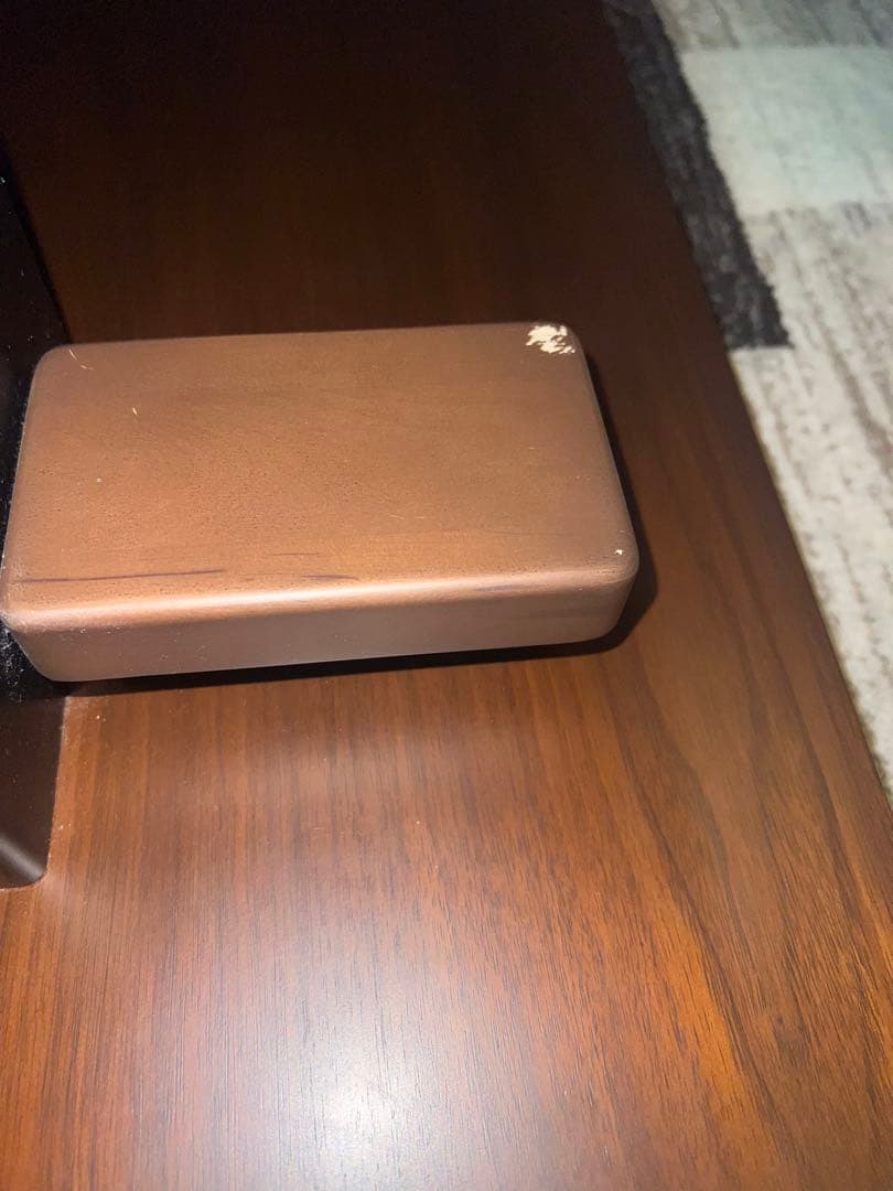 ブラウン木製長方形テーブル