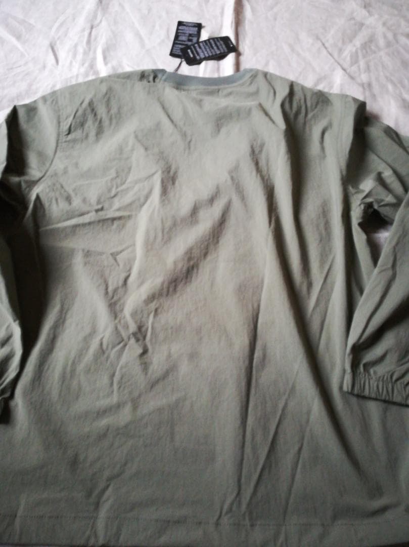 値下げ! peak オリーブグリーン 長袖カットソー