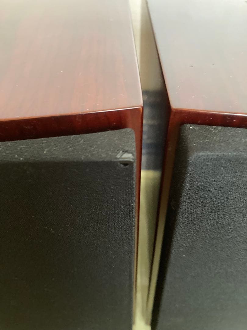 DALI MENUET MRロッソ