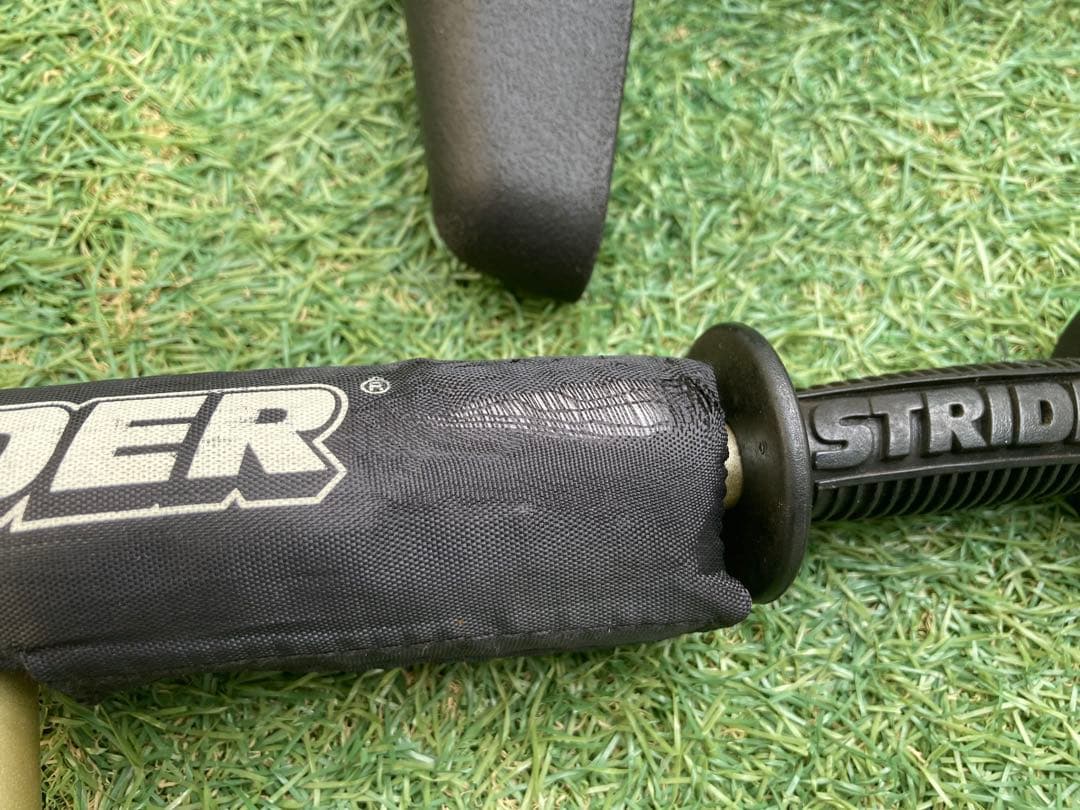 strider ストライダープロ　PRO限定ゴールド　 純正サドル、ハンドル付