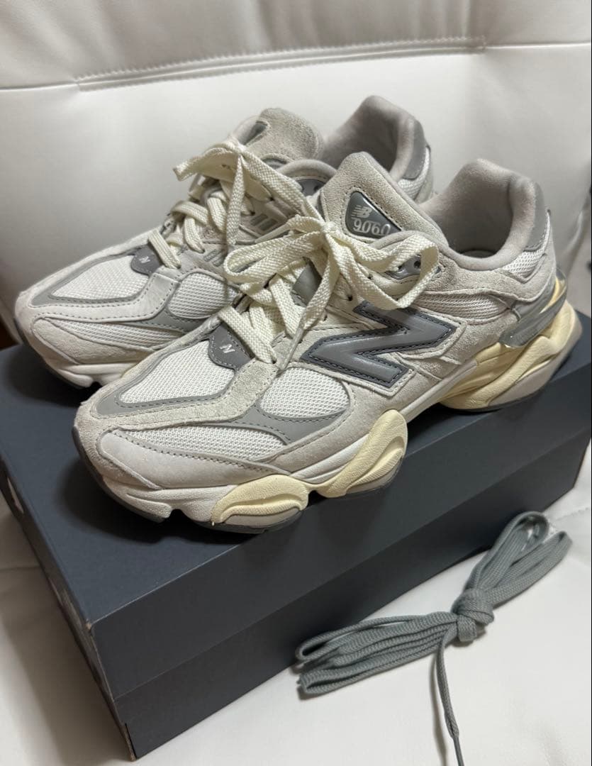 newbalance U9060 24cm ホワイト