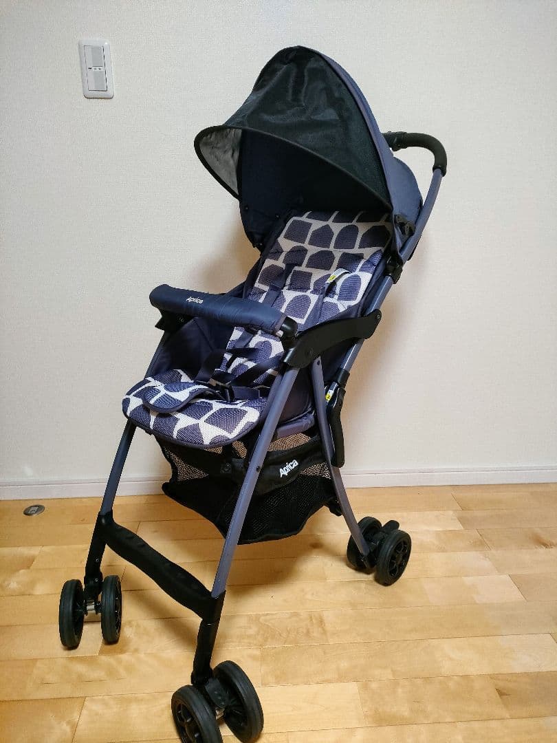 アップリカ　マジカルエアープラスAC　ベビーカー