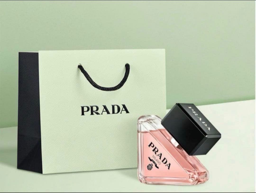 プラダ パラドックス オーデパルファム 30mLフローラル&アンバーの香り˚✧₊