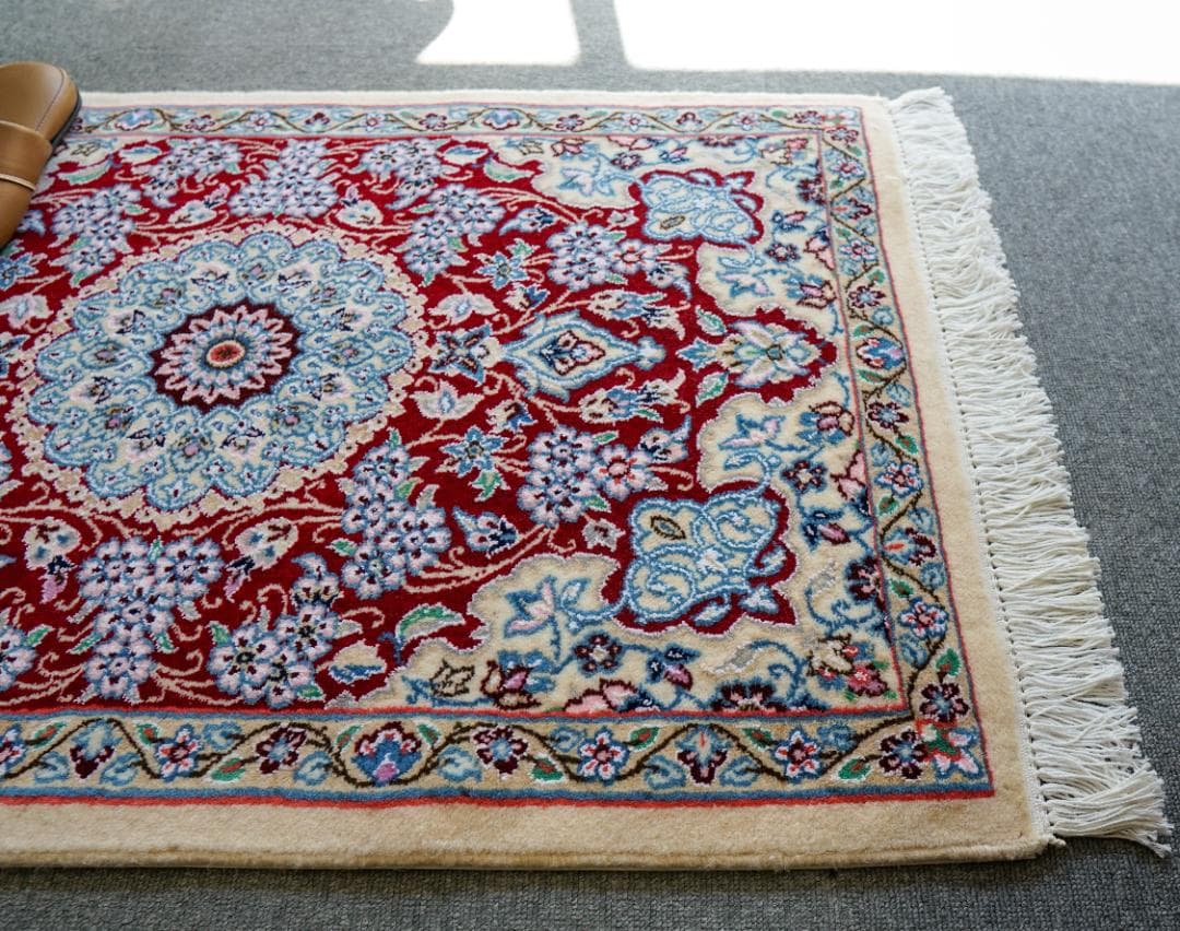 90×62cm　ペルシャ手織り絨毯