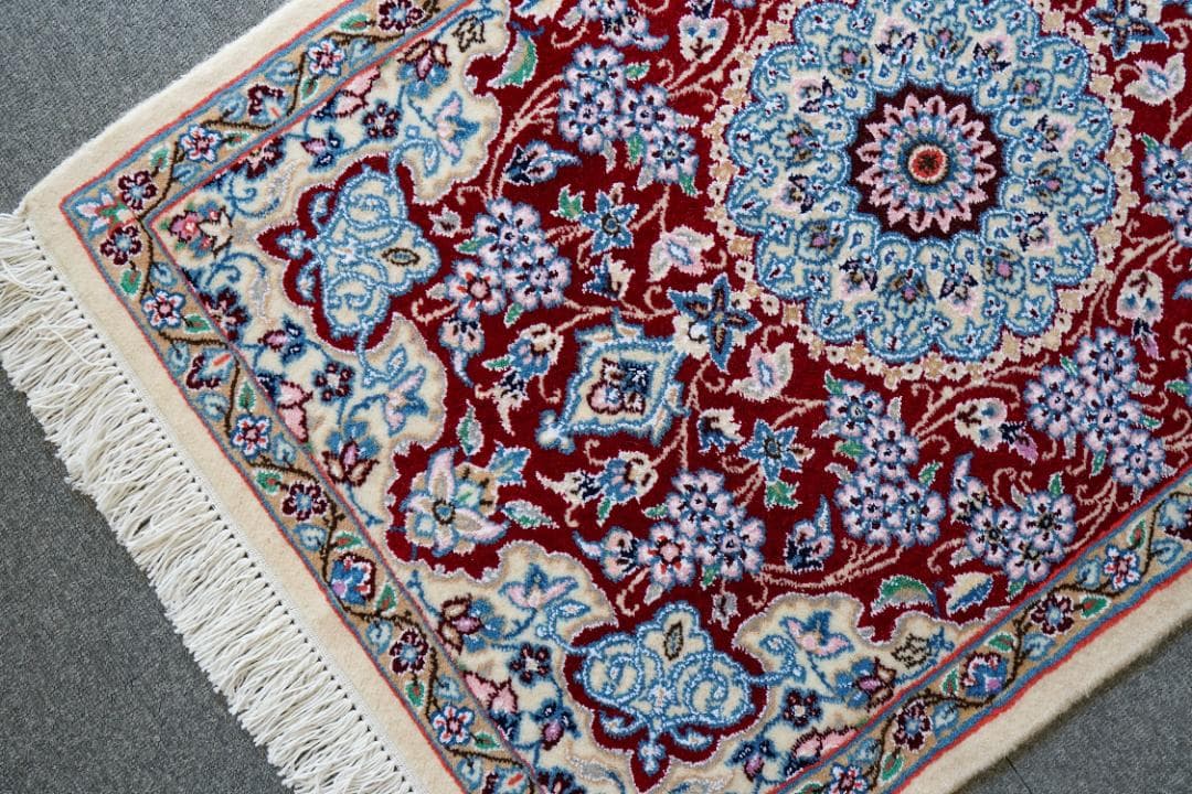 90×62cm　ペルシャ手織り絨毯