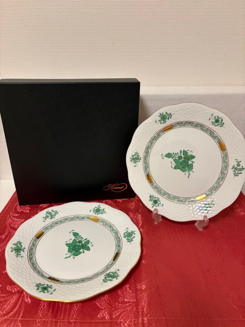 未使用保管品　ヘレンド　アポニーグリーン19cm　デザートプレート2枚