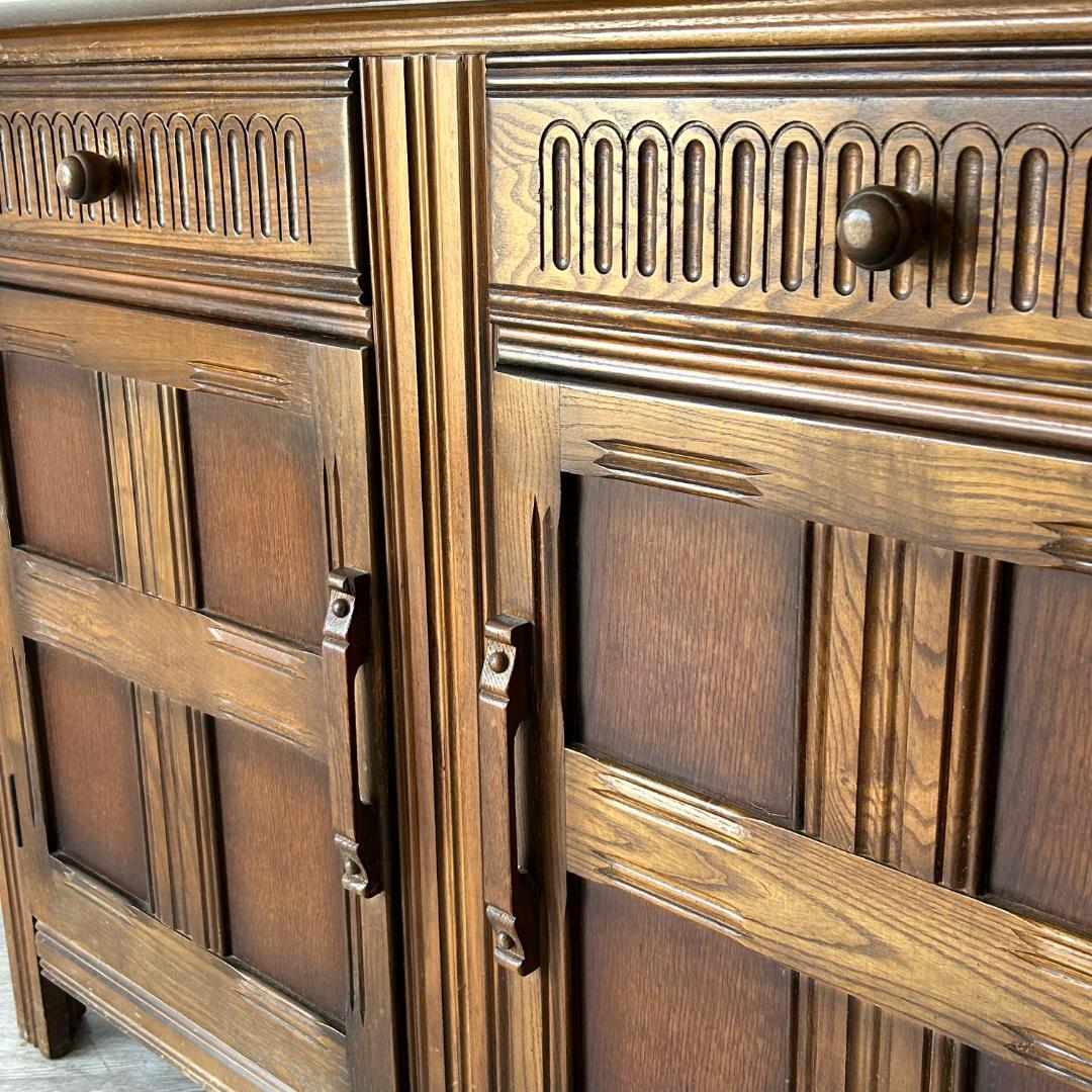 イギリス アンティーク　家具 ドレッサー カップボード ビンテージ 475A