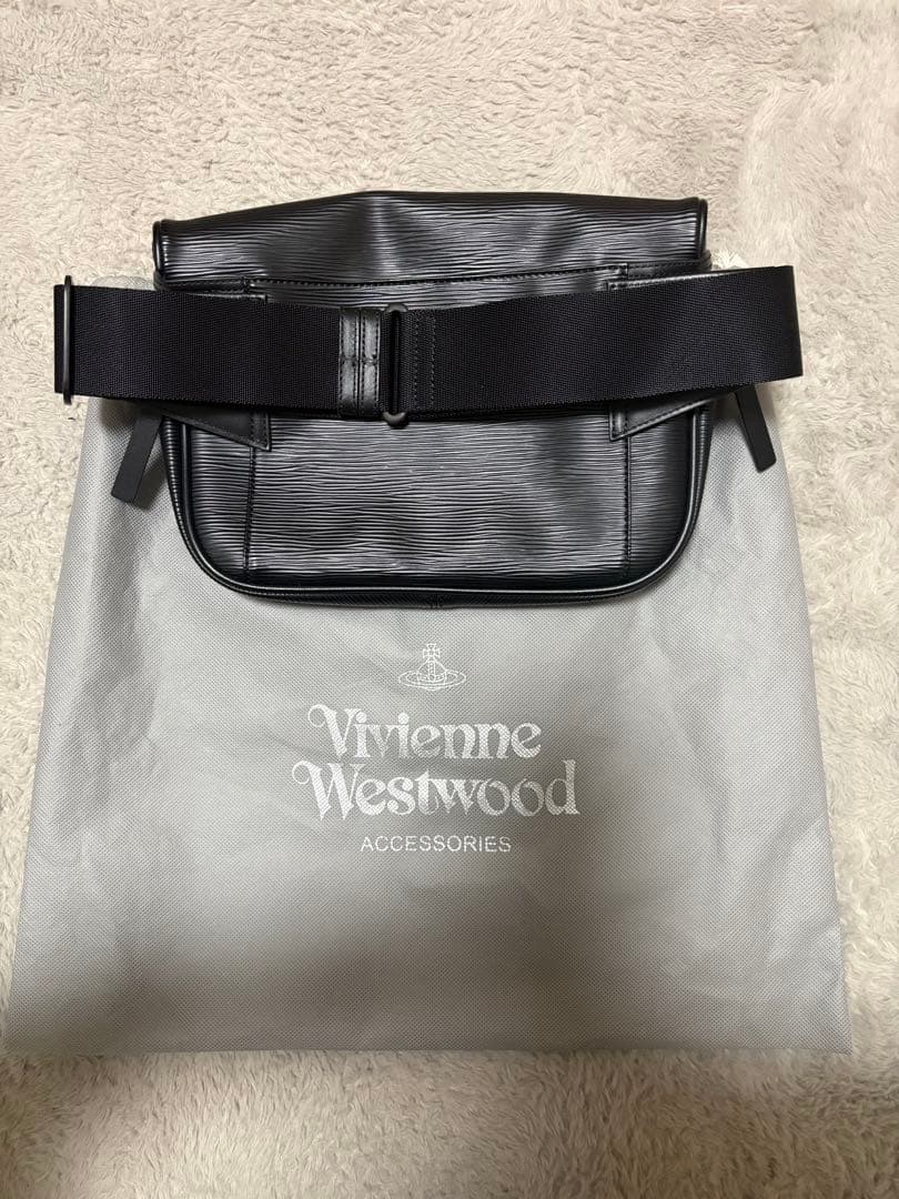 Vivienne Westwood ブラック ボディバッグ