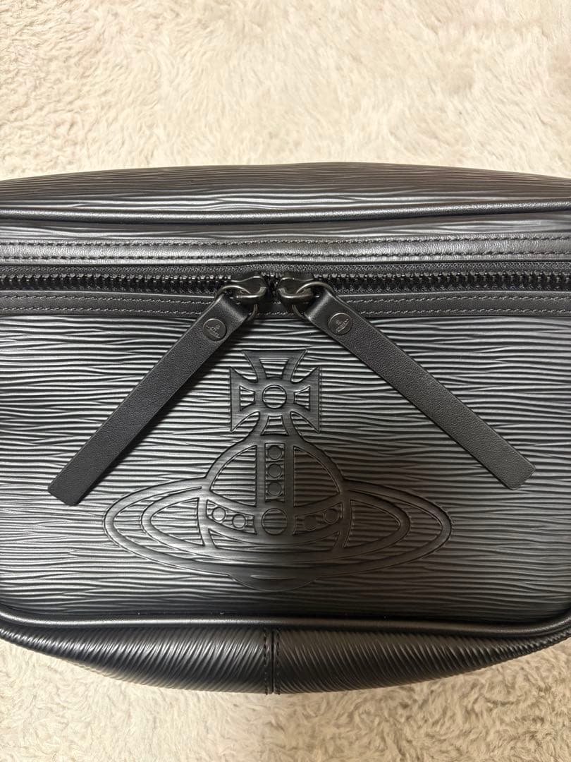 Vivienne Westwood ブラック ボディバッグ