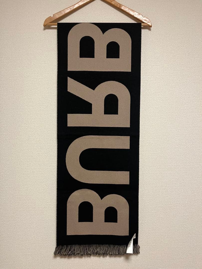 BURBERRY　バーバリー　マフラー　ウール100% 未使用に近い