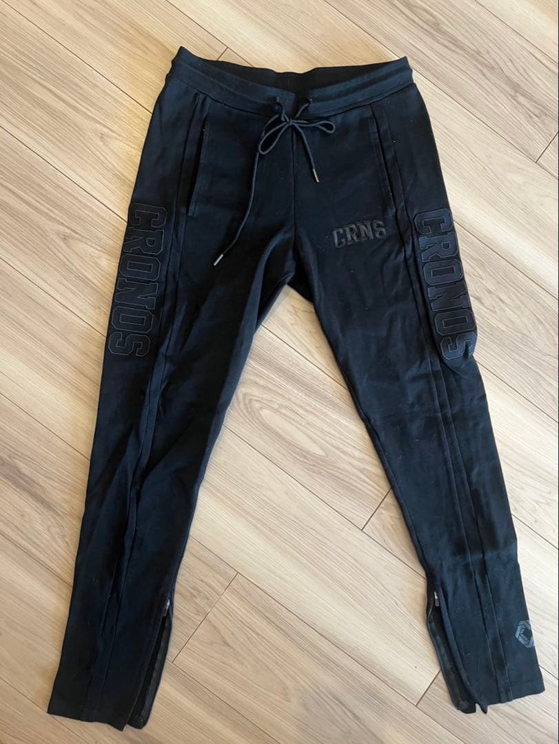 CRONOS パーカー&ジョガーパンツセットアップ　Mサイズ