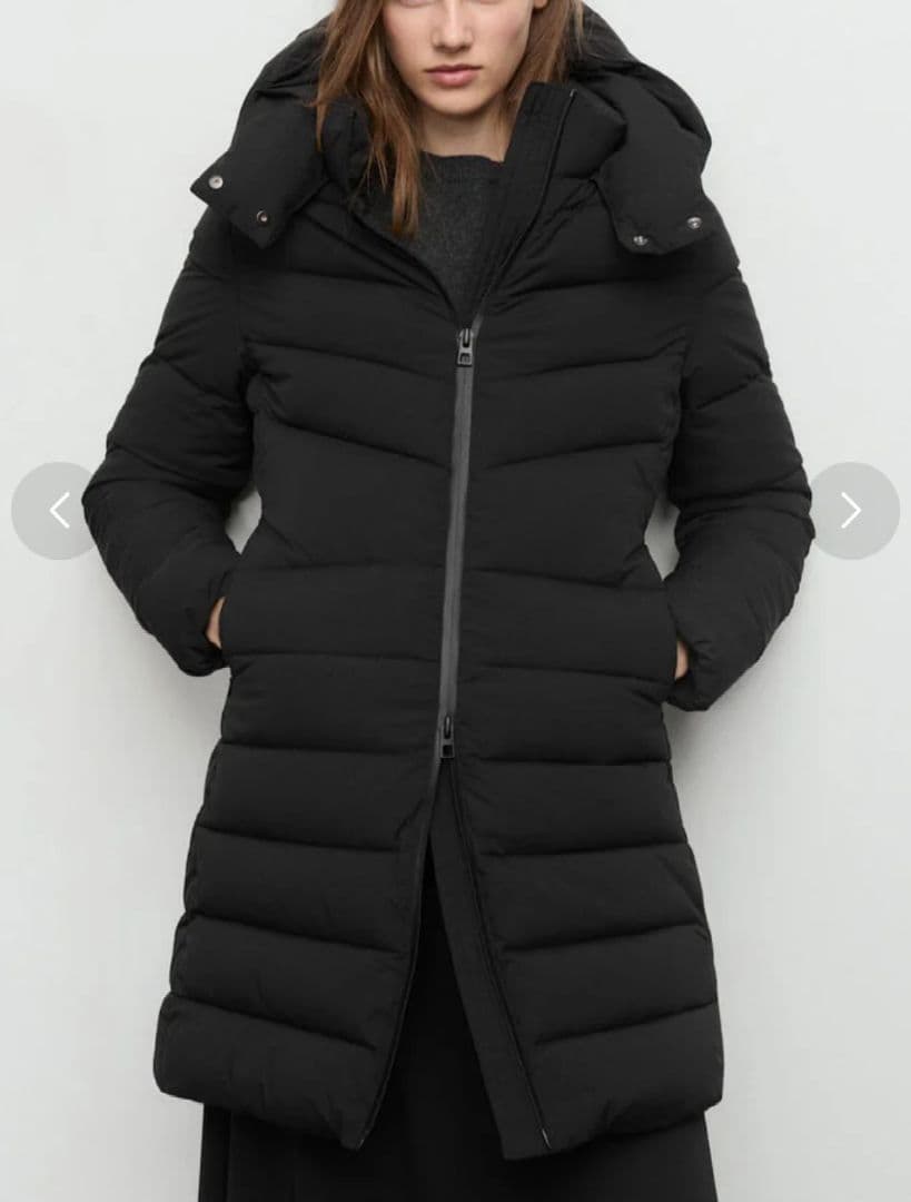 MANGO　黒ロングダウンジャケット