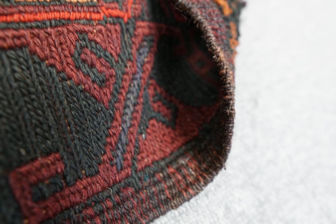 ペルシャ 手織りキリム 181×150 ヴィンテージラグ