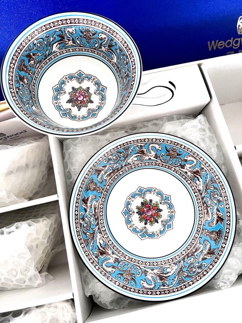 未使用 ウェッジウッド フロレンティーンターコイズ ティーカップ＆ソーサー 6客