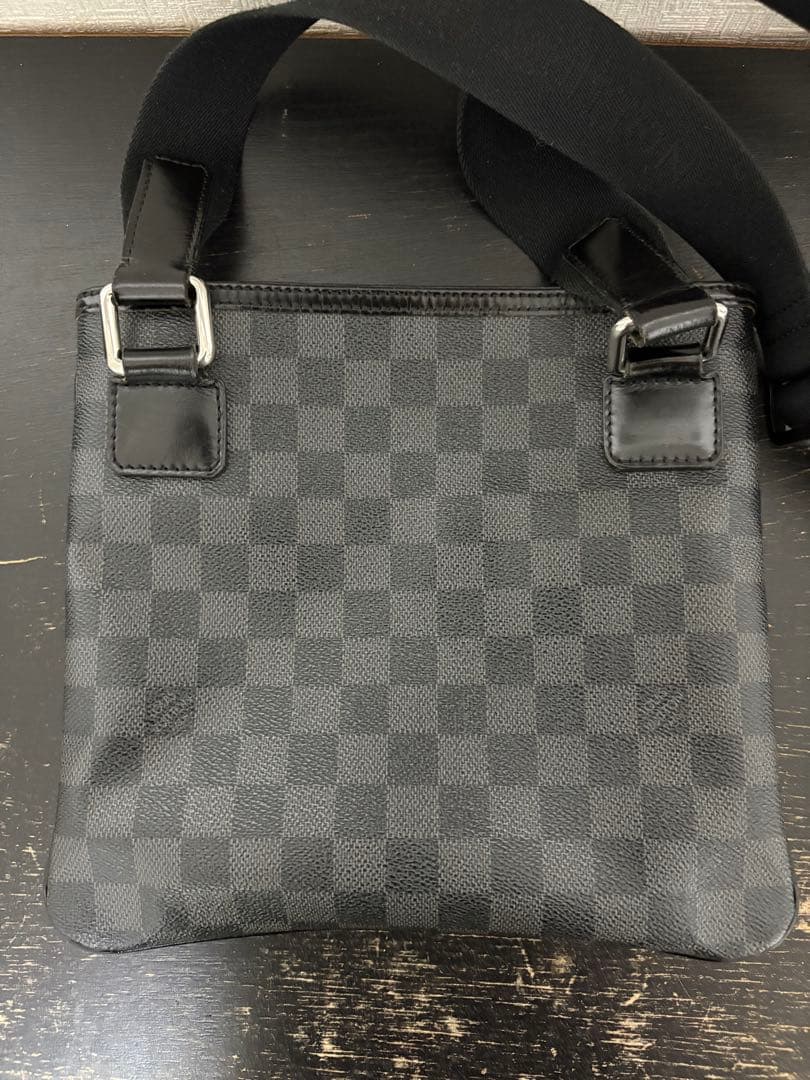 Louis Vuitton ダミエグラフィット トマス