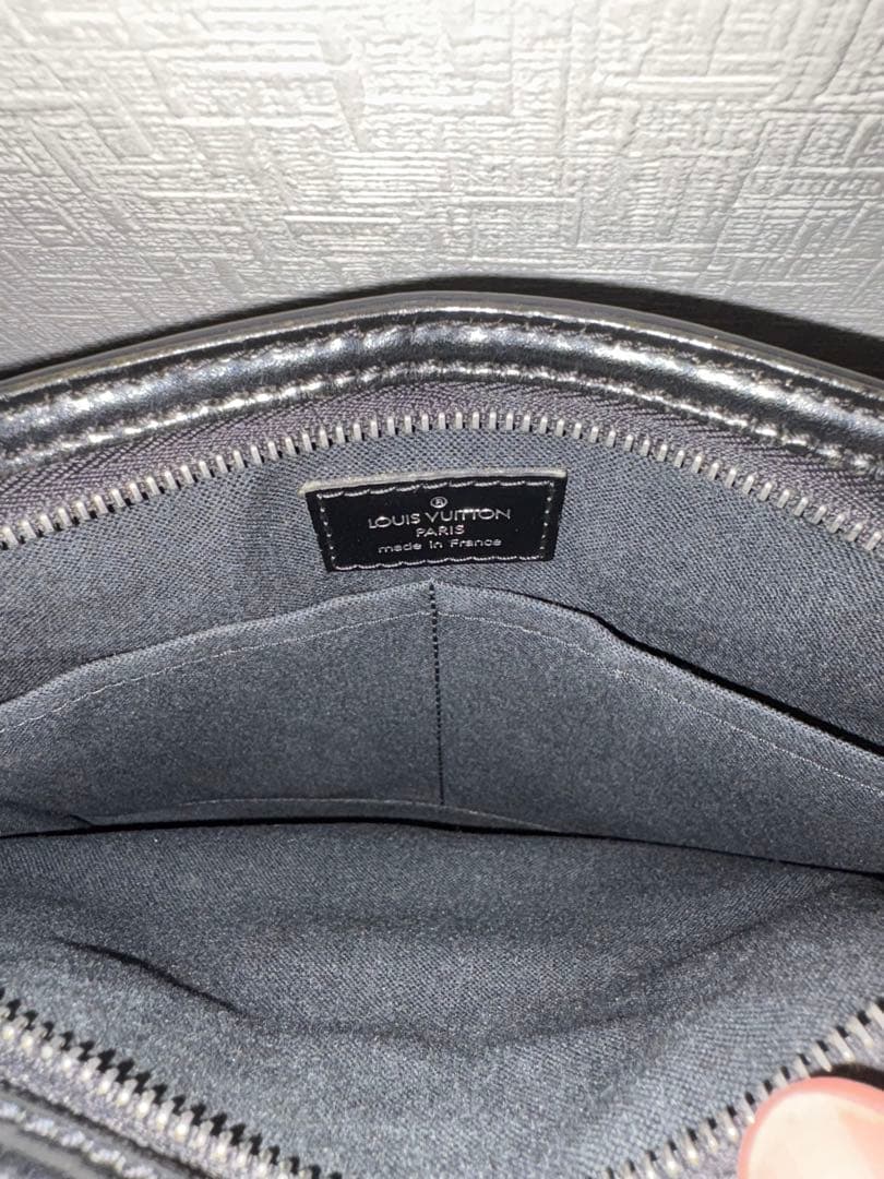 Louis Vuitton ダミエグラフィット トマス