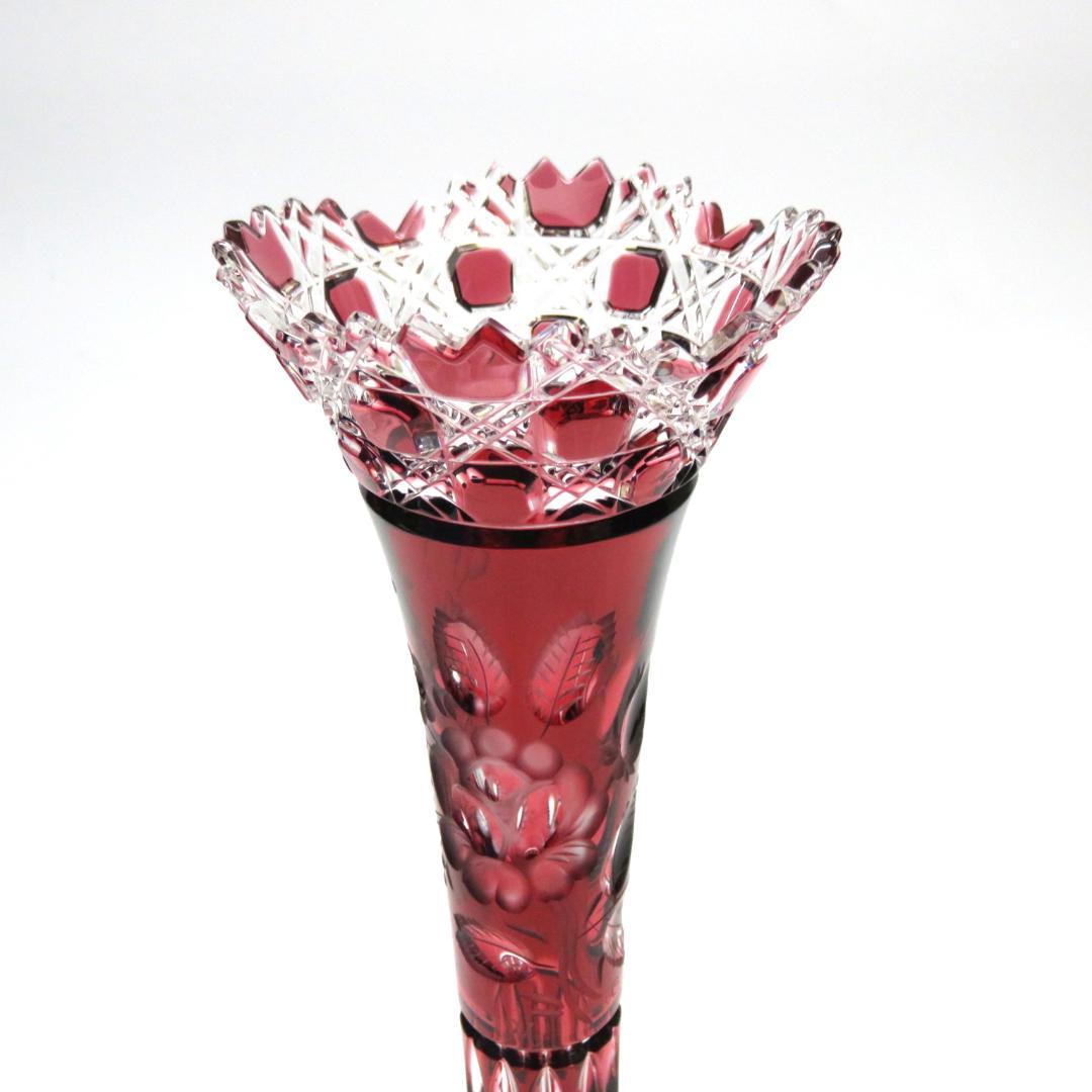 マイセンクリスタル　花瓶　花文彫一輪差し 色被せ　赤　箱付き
