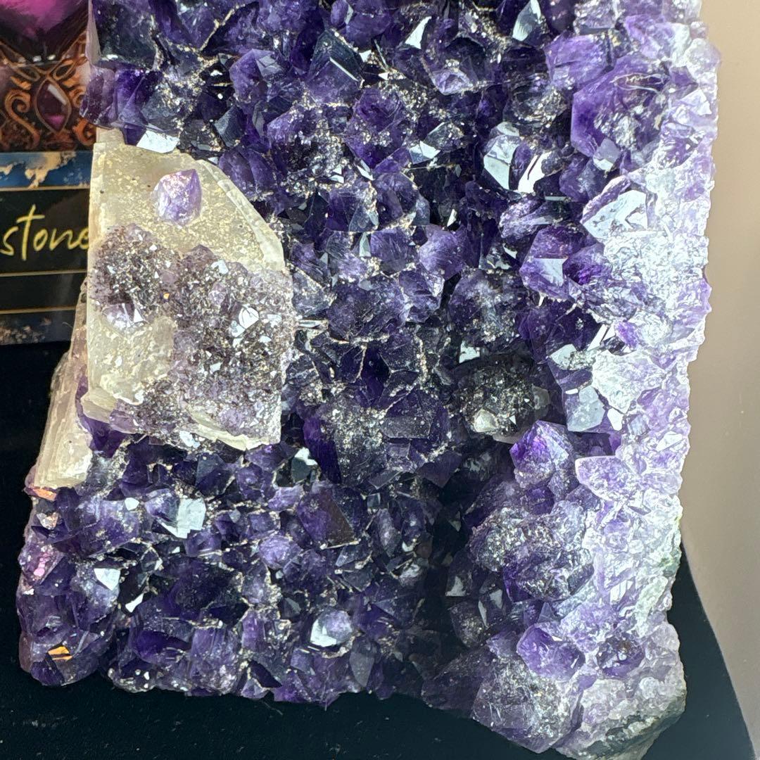 ウルグアイ産♡アメジストドーム♡カルサイト共生♡専用台座セット♡総重量2.7kg