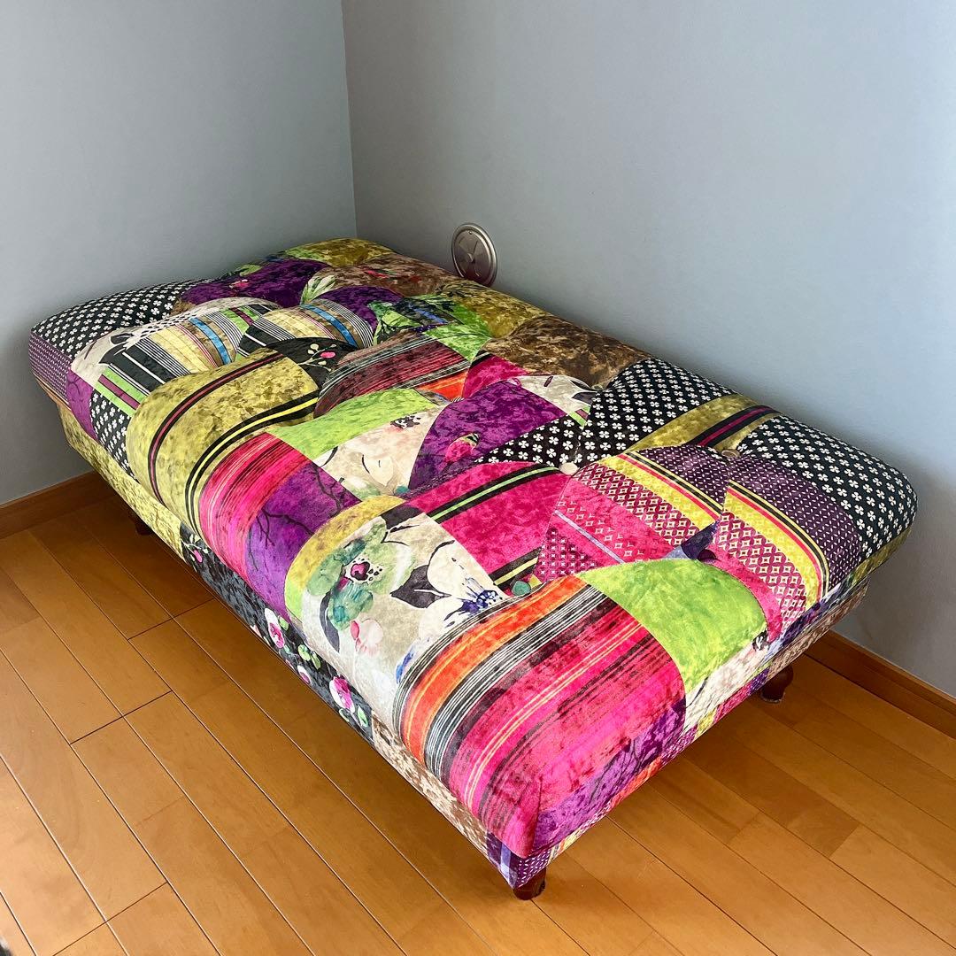 マルチカラーパッチワーク柄フラットソファ　オットマン KARE風/Halo風