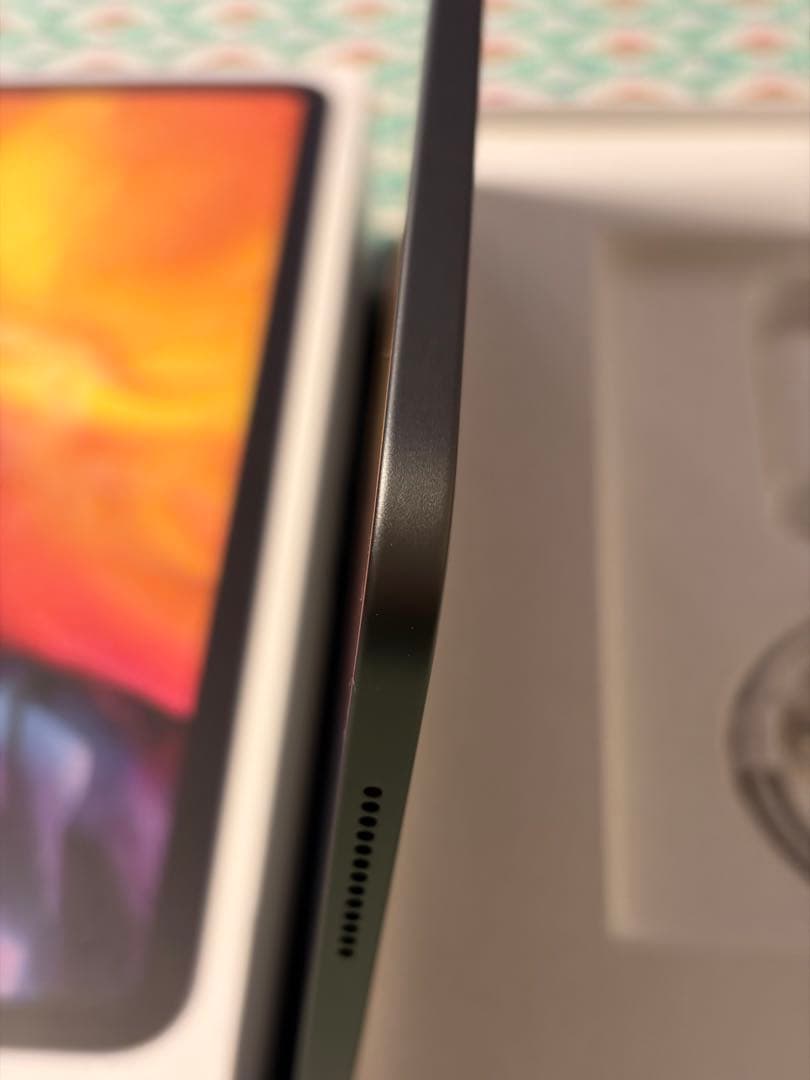 【極美品】iPad Pro 11インチ(第２世代) 256GB WiFiモデル