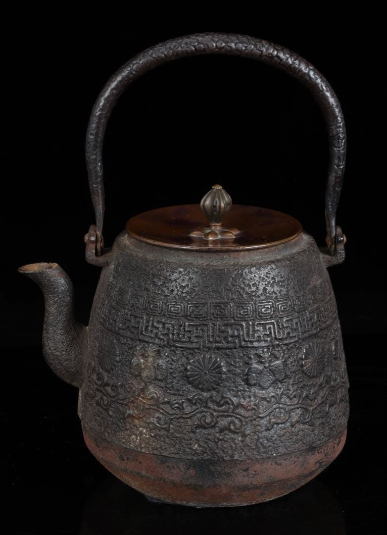 時代鉄瓶【大日本御釜師 堀政五郎（浄親）】菊桐紋鉄瓶 共箱 茶道具 骨董 古美術