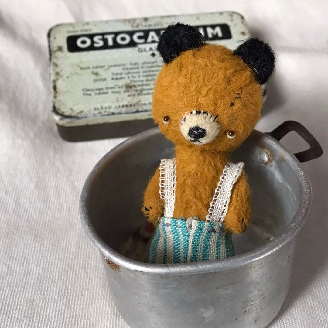 黒耳テディベアさん アーティストベア 海外作家様 ミニチュア ぬいぐるみ くま