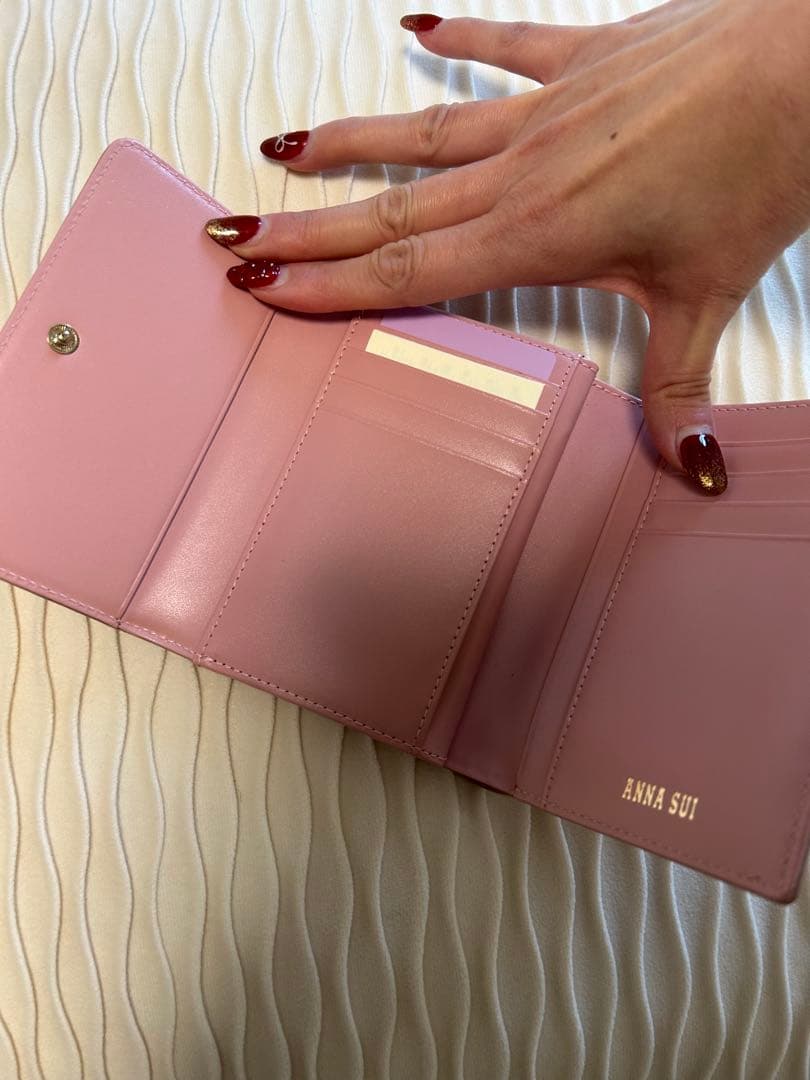 ちび　蝶の装飾付きピンク二つ折り財布　ANNA SUI アナスイ