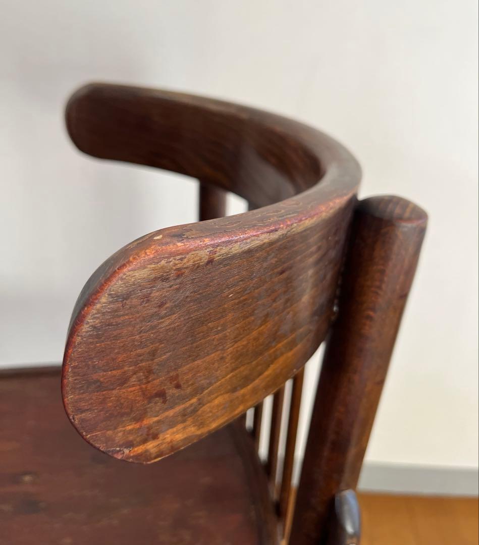 ルーマニア　ヴィンテージ　ベントウッドチェア　曲木椅子　アンティーク　モダン