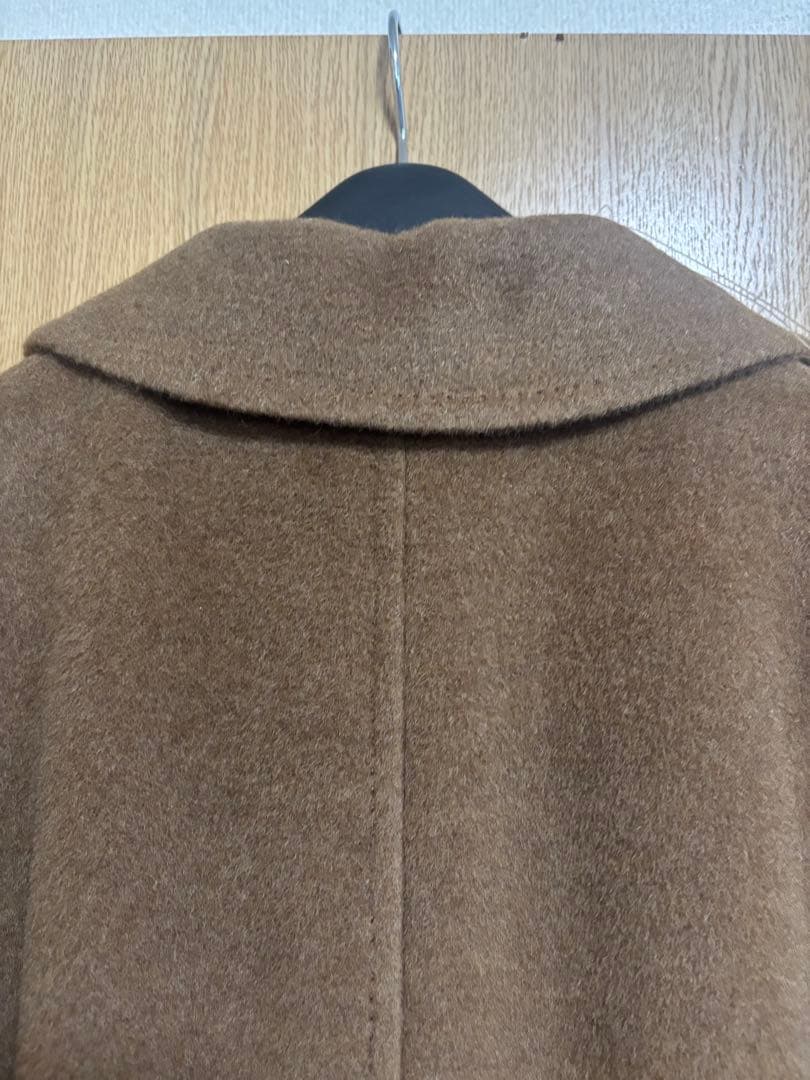 バーバリー レディースロングコート　ウエストベルト付き