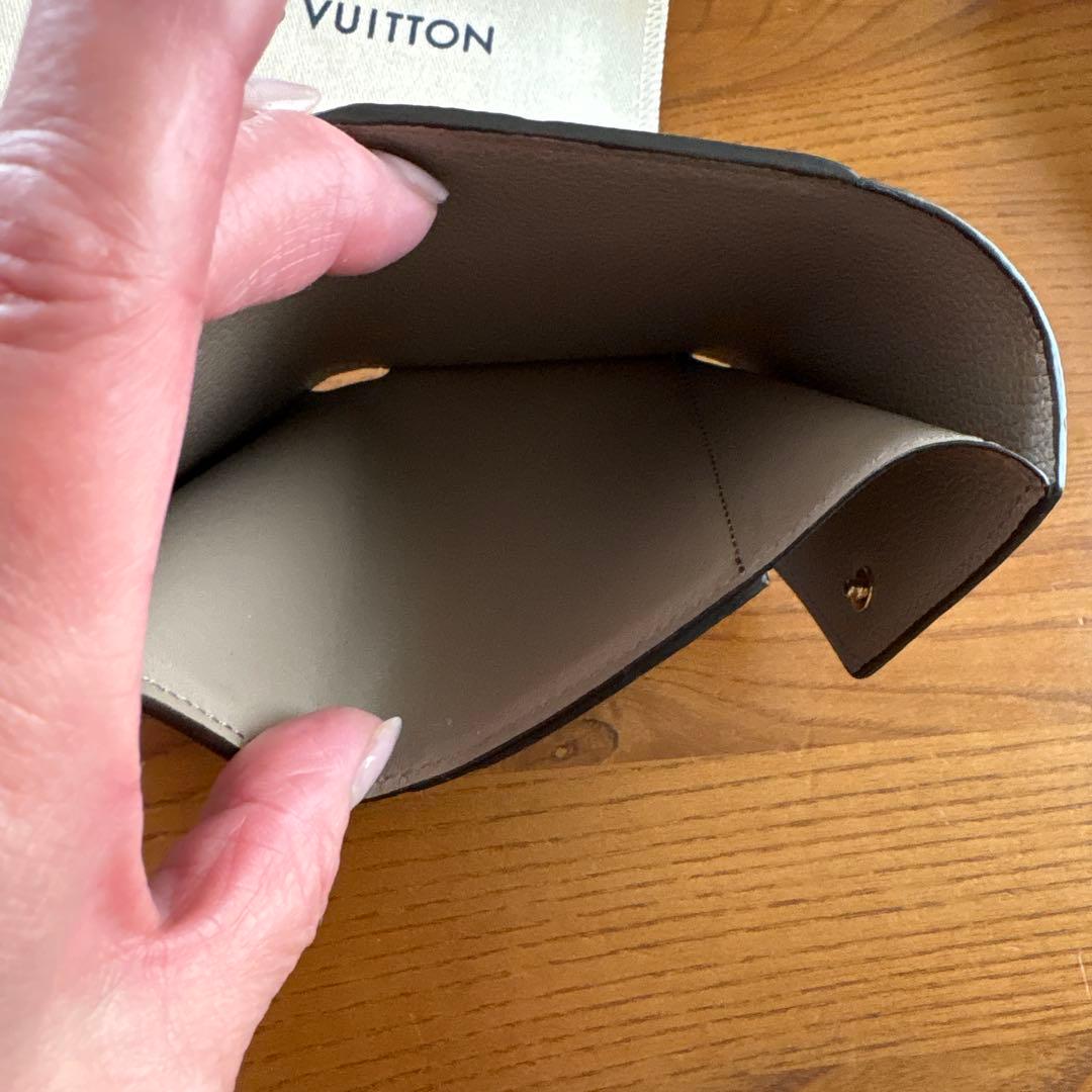Louis Vuitton グレー 三つ折り財布 保存袋付き