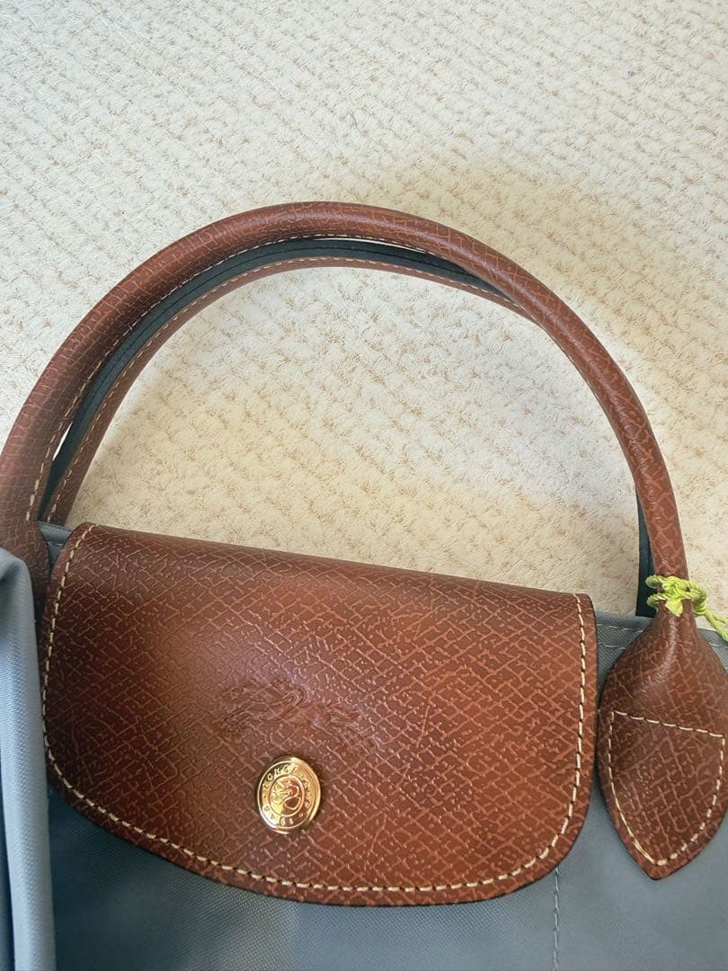 新品タグ付LONGCHAMP ル プリアージュ M トートバッグ 折りたたみ可