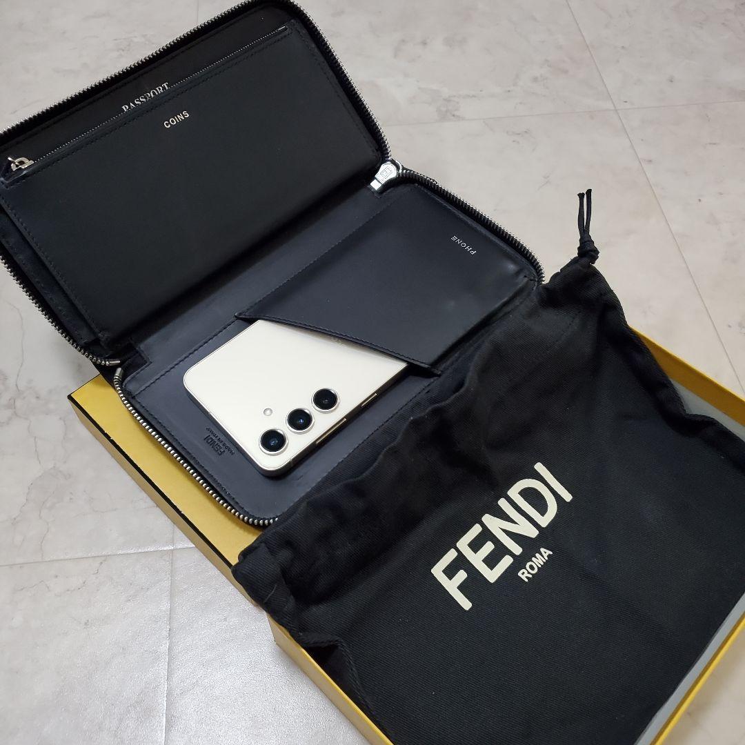 2024 FENDI 長財布 CONTINENTAL ZIP AROUND