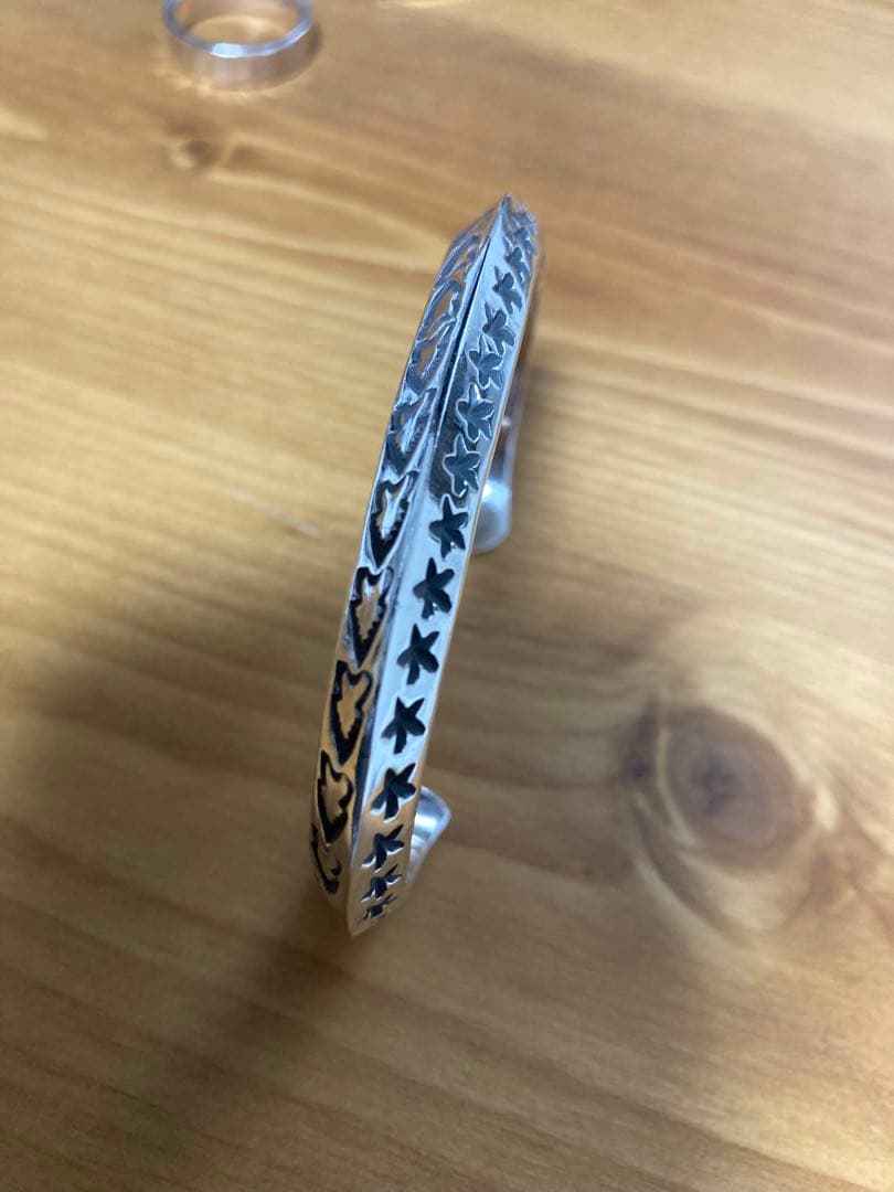 サンシャインリーブス　SUNSHINE REEVES バングル