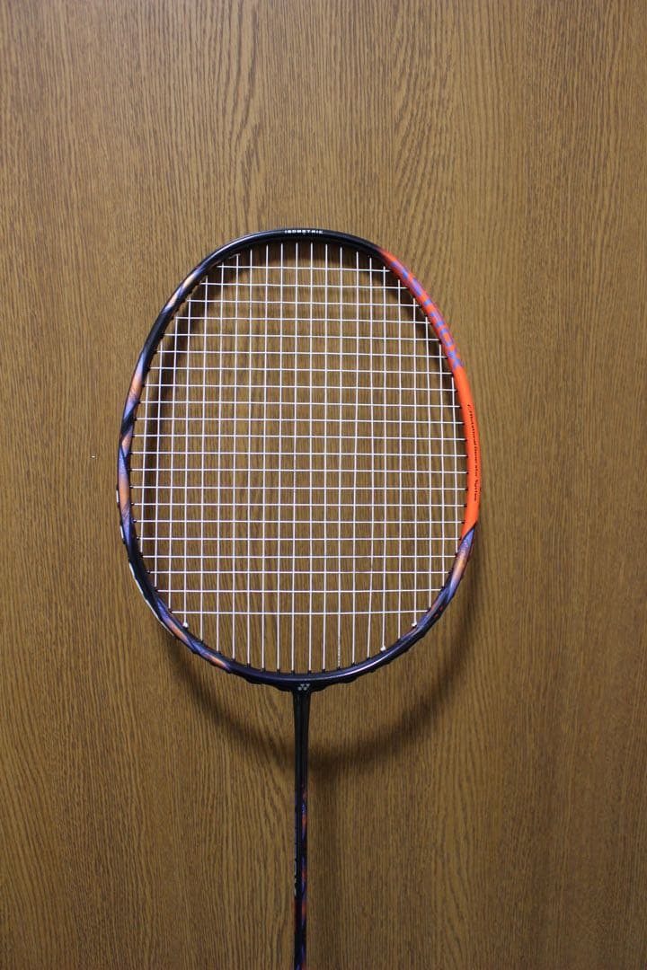 YONEX ATROX77PRO バドミントンラケット