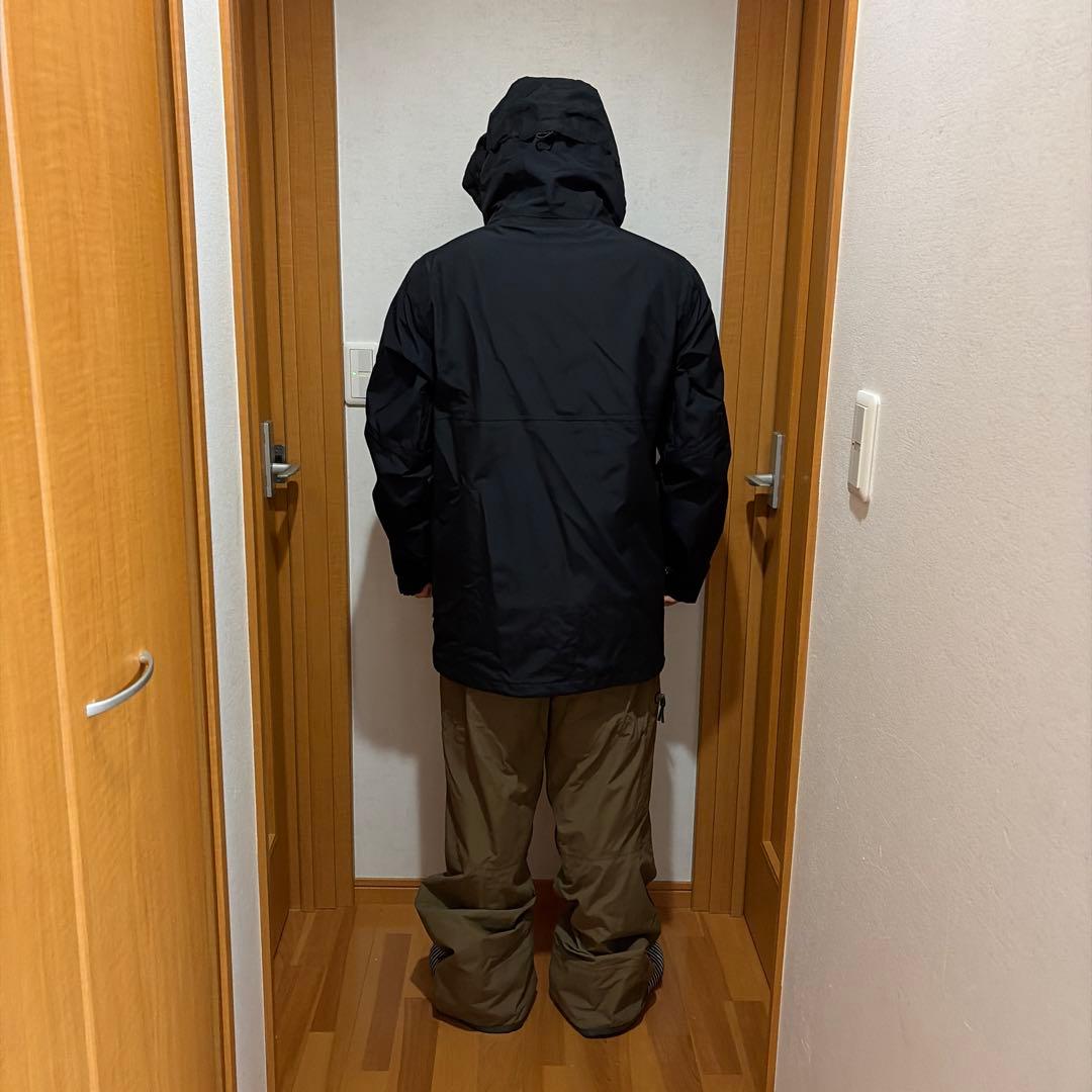 VOLCOM L GORE-TEX 黒JACKET カーキPANTセット
