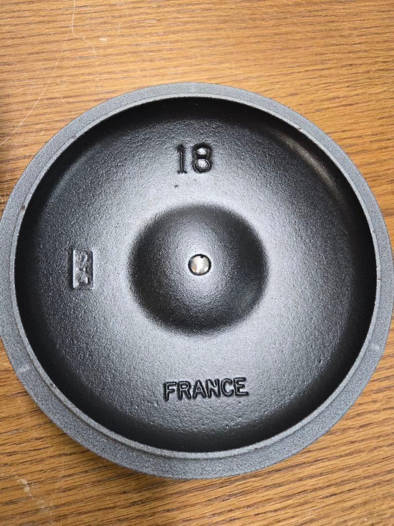 美品　ル・クルーゼ ココット エブリィ 18　最終値下げ