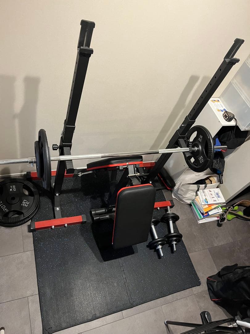 トレーニングベンチ、シャフト台、シャフト、バーベルセット100kg分、マット一式