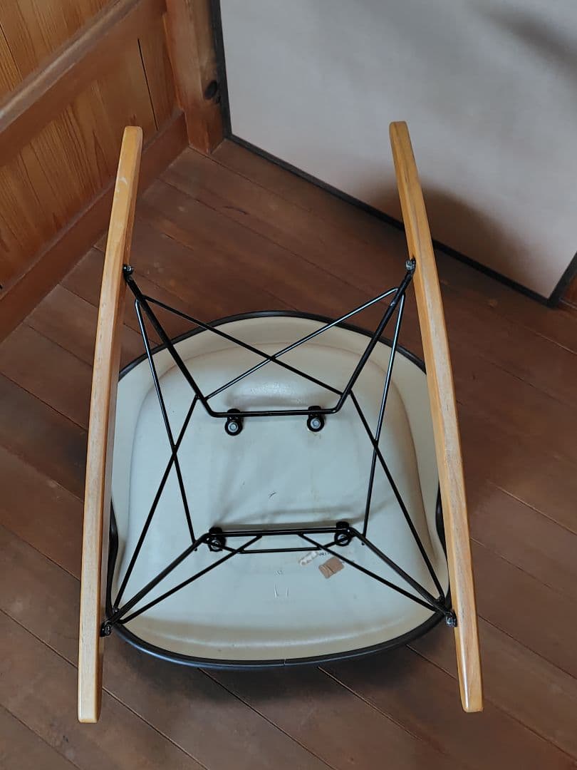 イームズ　ロッキンアームチェア　ヴィンテージ(1977年製) ※更に値下げ