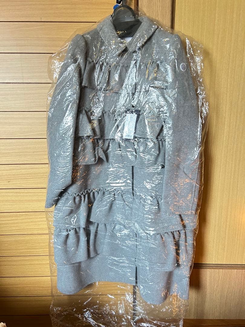 さ*ら様 BORDERS at BALCONY フリル　ラッフルコート　グレー