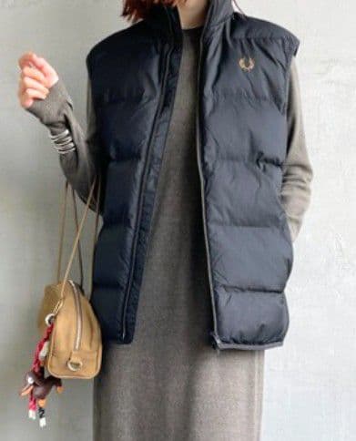 フレッドペリー ブラック ダウンベスト　新作