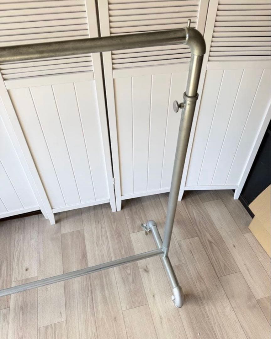 水道管ハンガーラック スチールパイプ アイアン キャスター付き②